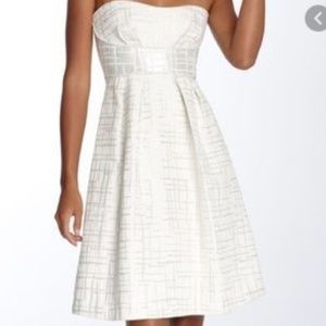 BCBG MaxAzria White Strapless Cocktail Dress Sz 6